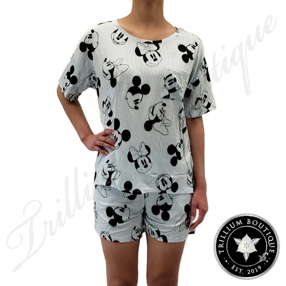 Disney 2-piece Mickey & Friends Pajama Short Set - Picture 2 of 14